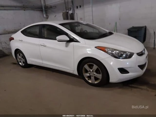 HYUNDAI HYUNDAI ELANTRA GLS