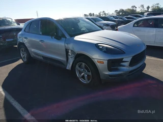 PORSCHE PORSCHE MACAN
