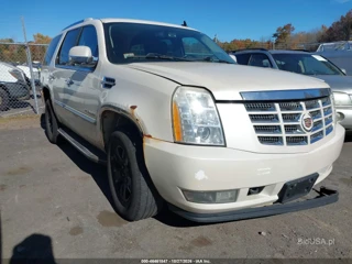 CADILLAC CADILLAC ESCALADE LUXURY