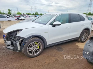PORSCHE CAYENNE E-HYBRID