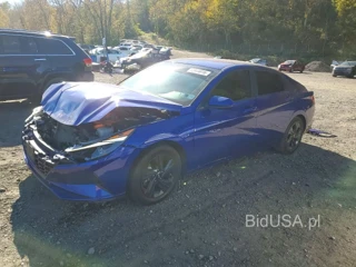 HYUNDAI ELANTRA BLUE