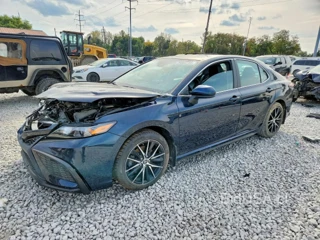TOYOTA CAMRY SE