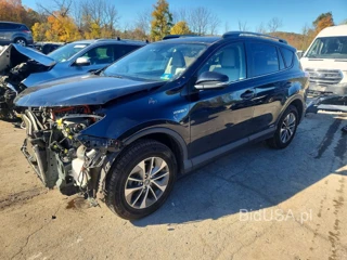 TOYOTA RAV4 HYBRID XLE
