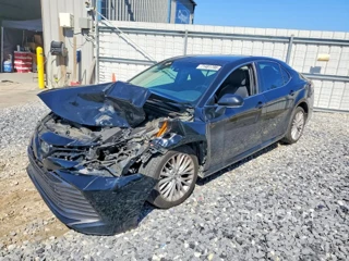 TOYOTA CAMRY XLE