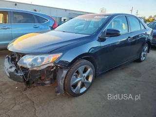 TOYOTA CAMRY SE V6