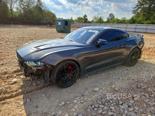 FORD MUSTANG GT