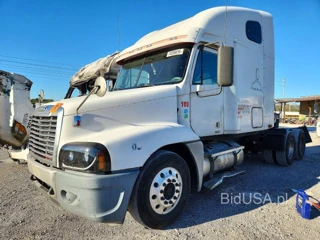 FREIGHTLINER CONVENTIONAL ST120
