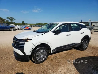 NISSAN KICKS S