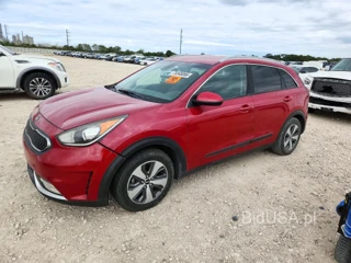 KIA NIRO LX