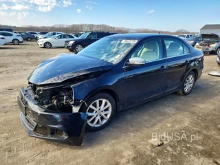 VOLKSWAGEN JETTA SE