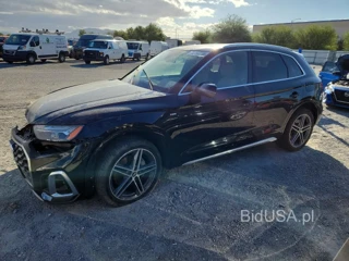 AUDI Q5 E PREMIUM PLUS