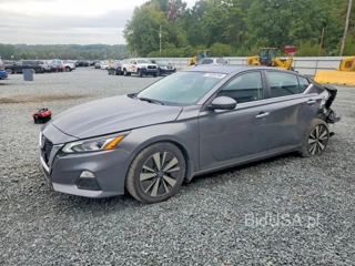 NISSAN ALTIMA SV