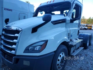 FREIGHTLINER CASCADIA 126