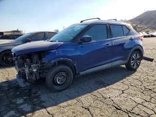 NISSAN KICKS SV