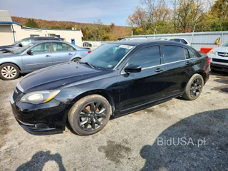 CHRYSLER 200 TOURING