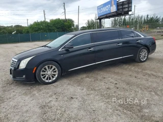 CADILLAC XTS LIMOUSINE