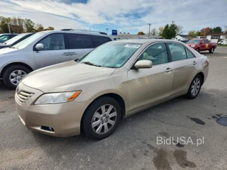TOYOTA CAMRY XLE