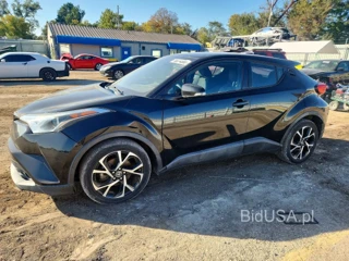 TOYOTA C-HR XLE PREMIUM