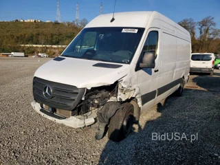 MERCEDES-BENZ SPRINTER 2500