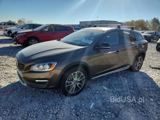 VOLVO V60 CROSS COUNTRY PREMIER