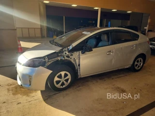 TOYOTA PRIUS THREE