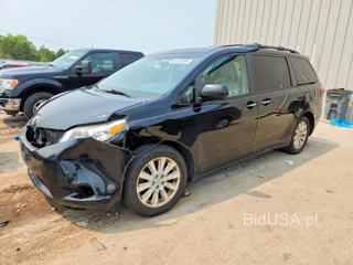 TOYOTA SIENNA XLE 7-PASSENGER