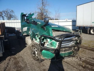 FREIGHTLINER CASCADIA 126