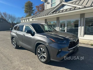 TOYOTA HIGHLANDER XLE