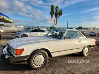 MERCEDES-BENZ 560 SL