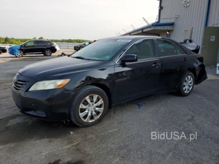 TOYOTA CAMRY LE V6