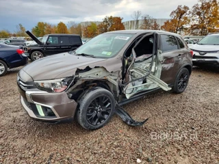 MITSUBISHI OUTLANDER SPORT ES