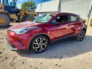 TOYOTA C-HR XLE