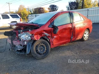 TOYOTA YARIS BASE