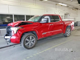 TOYOTA TUNDRA CREWMAX CAPSTONE
