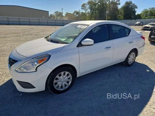 NISSAN VERSA SV
