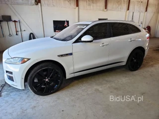 JAGUAR F-PACE R - SPORT