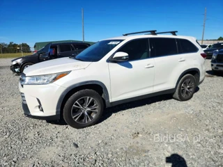 TOYOTA HIGHLANDER LE PLUS