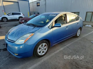 TOYOTA PRIUS BASE