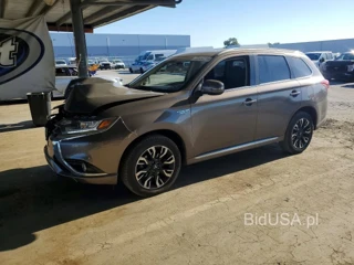 MITSUBISHI OUTLANDER SE