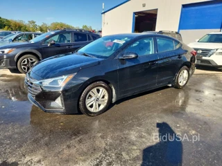 HYUNDAI ELANTRA SEL
