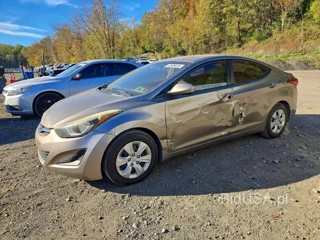 HYUNDAI ELANTRA SE