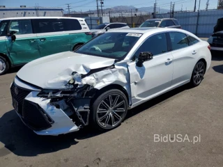 TOYOTA AVALON TOURING