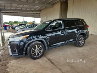 TOYOTA HIGHLANDER XLE