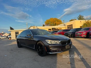 BMW 750 XI