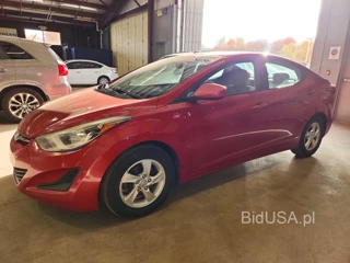 HYUNDAI ELANTRA SE