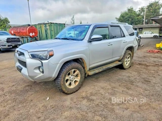 TOYOTA 4RUNNER SR5