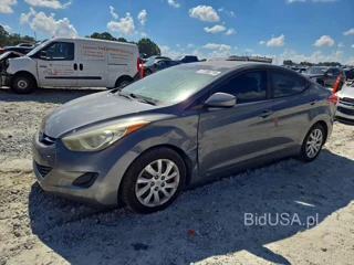 HYUNDAI ELANTRA GLS