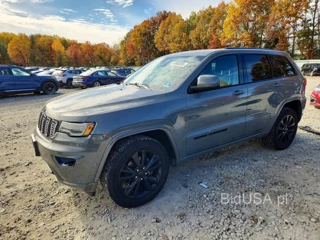JEEP GRAND CHEROKEE LAREDO