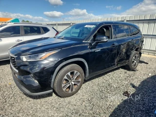 TOYOTA HIGHLANDER HYBRID XLE