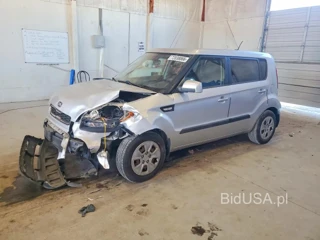 KIA SOUL BASE